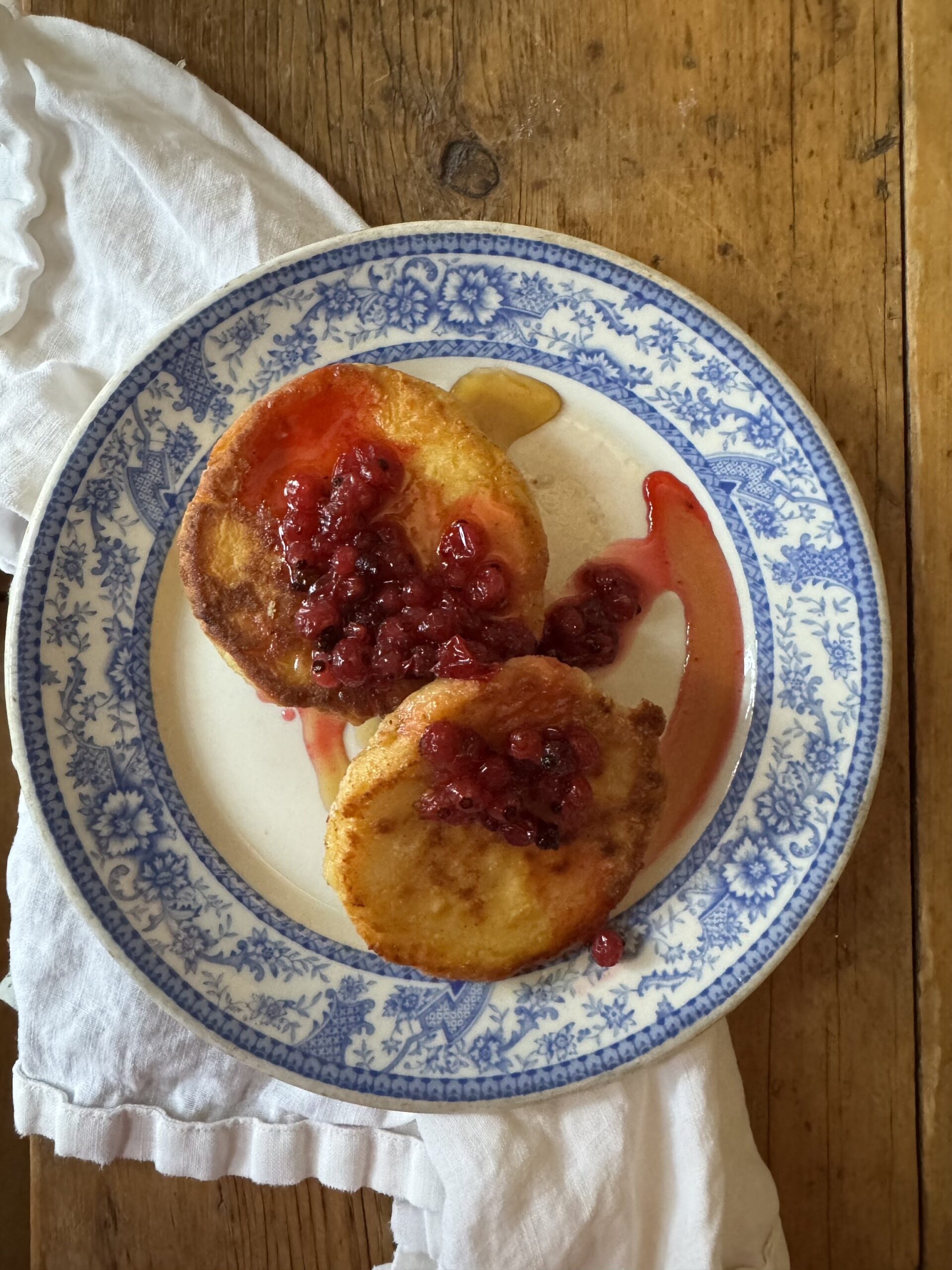 sryniki (russian cheese pancakes)